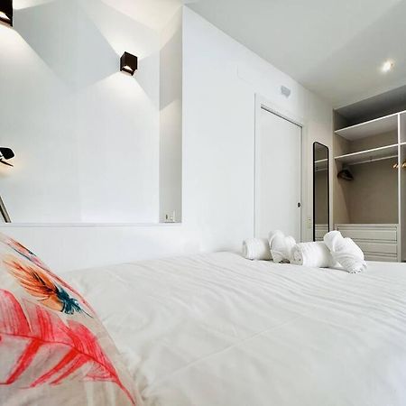 バレンシアExclusive Loft In Ruzafaアパートメント エクステリア 写真