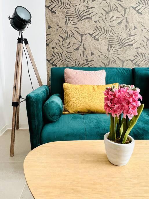 バレンシアExclusive Loft In Ruzafaアパートメント エクステリア 写真